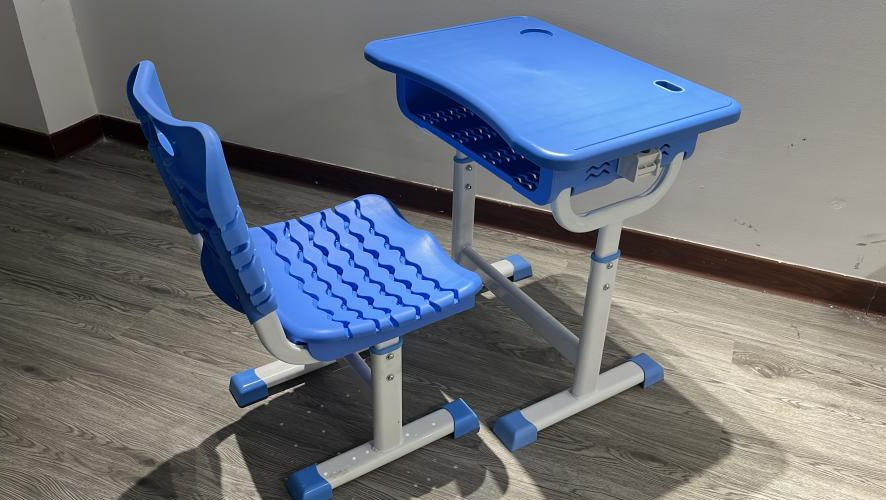 Export of School Tables and Chairs to Romanian