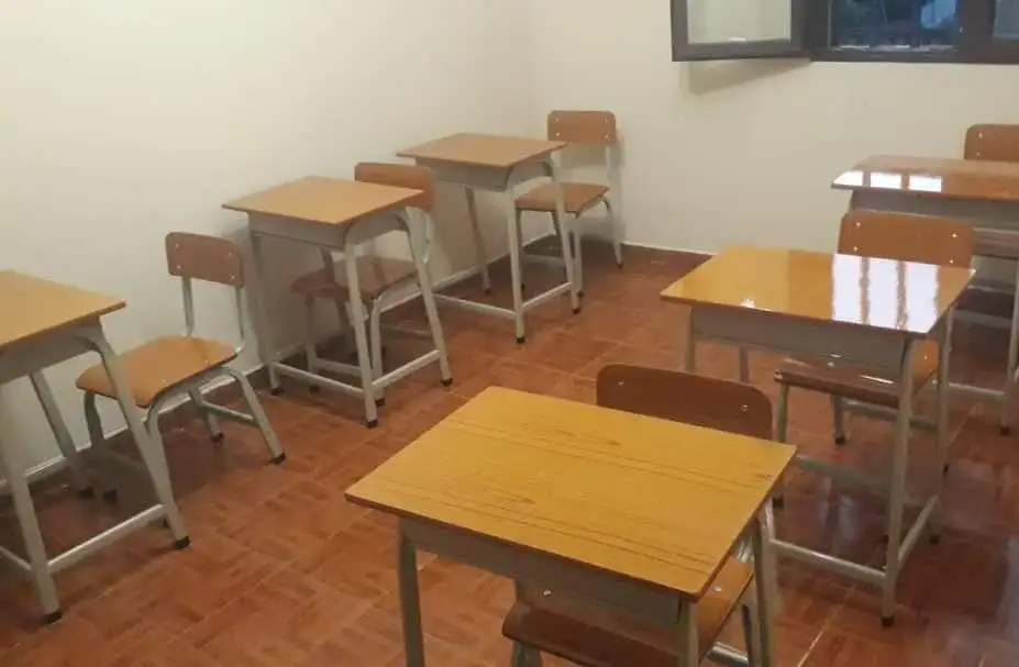 Functional Student Desks and Chairs